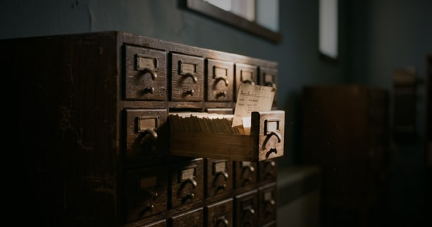 Como o llms.txt pode ampliar a autoridade do seu blog na era das buscas por IA — e como a automação editorial inteligent
